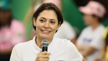 'Noite das astronautas': Michelle Bolsonaro posta relato sobre Vorcaro
