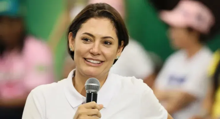 'Noite das astronautas': Michelle Bolsonaro posta relato sobre Vorcaro