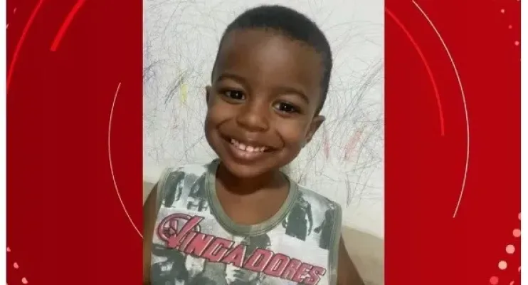 'Pequeno gênio' da BA aprende números e alfabeto em inglês, russo e até coreano