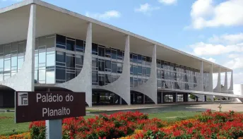 'Procuradoria da democracia' de Lula quer rede nacional e tenta driblar desconfiança