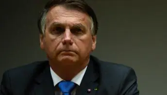 'Emenda ajuda a acalmar o Parlamento', admite Bolsonaro