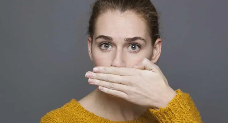 6 dicas para acabar com o mau hálito