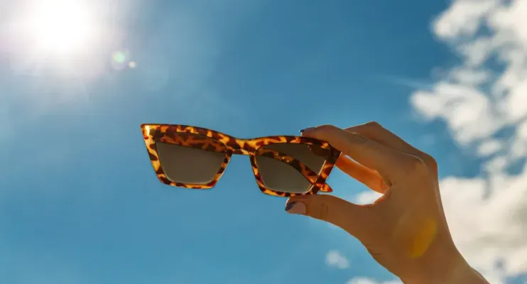 7 mitos sobre óculos de sol que podem colocar a saúde dos olhos em risco