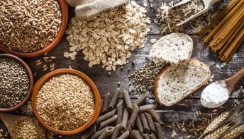 8 alimentos ricos em fibras e antioxidantes para adicionar na sua dieta