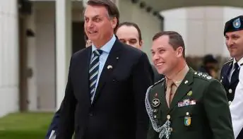 Cartões de vacina de Bolsonaro e da filha foram falsificados, aponta PF