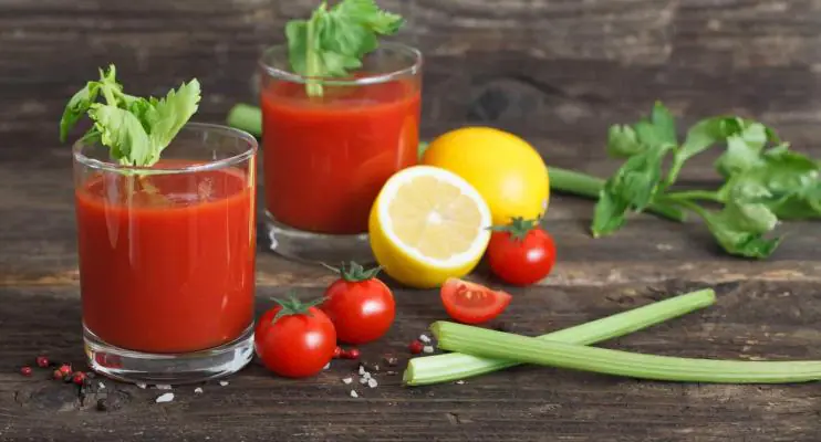 A bebida caseira (com apenas 3 ingredientes) que acelera o emagrecimento