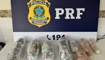 A PRF captura uma mulher transportando mais de 3 kg de cocaína.