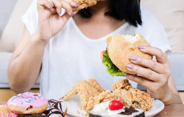 A relação entre estresse e compulsão alimentar