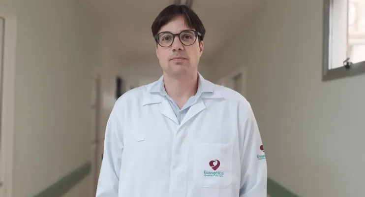 Abril Lilás: mês de conscientização sobre o câncer de testículo