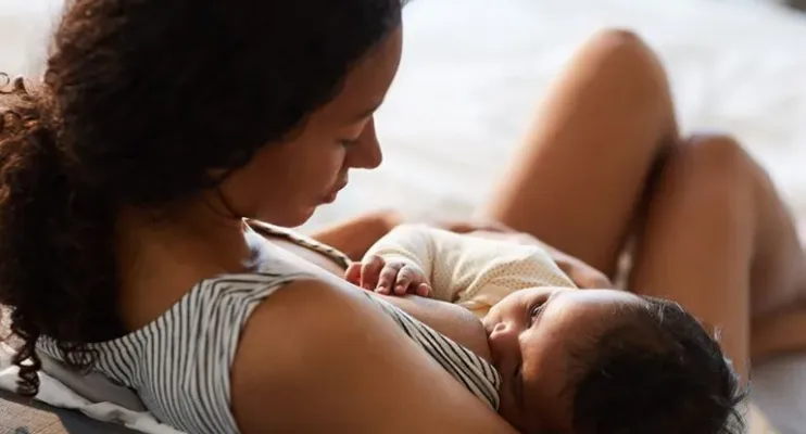 Agosto Dourado: amamentação pode reduzir risco de câncer de mama