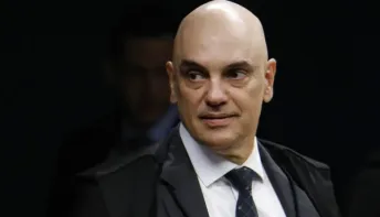 Alexandre de Moraes autoriza Bolsonaro a receber familiares no Dia dos Pais