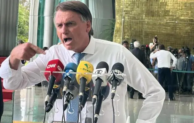 Aliados veem 'erro político grave' de Bolsonaro em novas ameaças ao STF