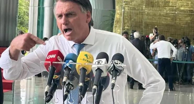 Aliados veem 'erro político grave' de Bolsonaro em novas ameaças ao STF