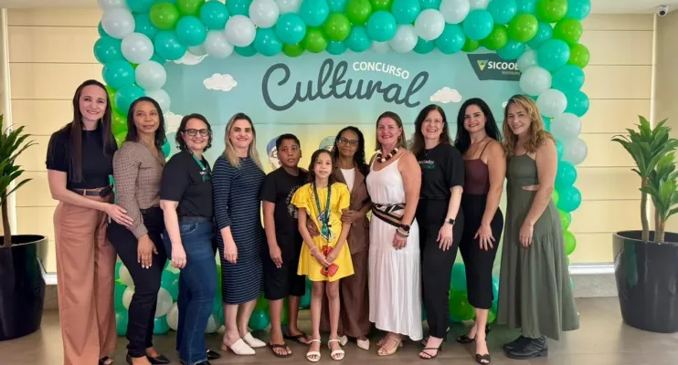 Aluna de escola municipal de Linhares é finalista do Concurso Cultural Sicoob 2025