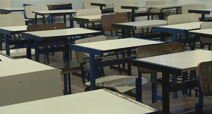 Aluna pede indenização após ser reprovada por ter 298 faltas no ES