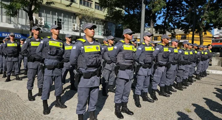 Alunos soldados da Polícia Militar iniciam estágio nas ruas do Espírito Santo