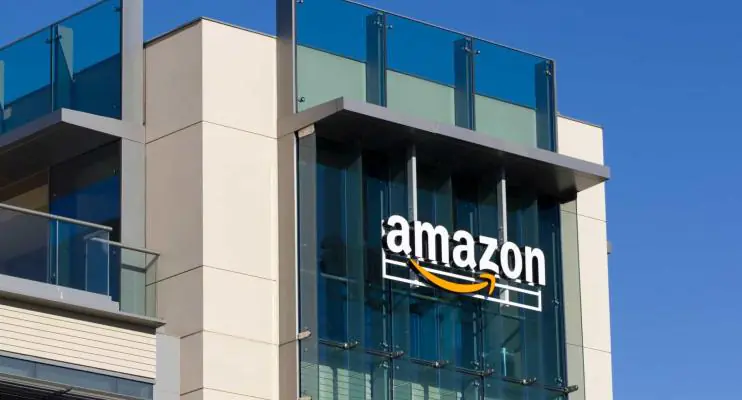Amazon nos EUA adota modelo que dispensa contato com funcionários