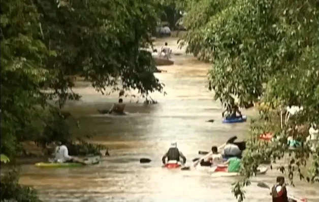  Ambientalistas do Estado embarcam para 2ª Descida Ecológica do Rio Sena, na França