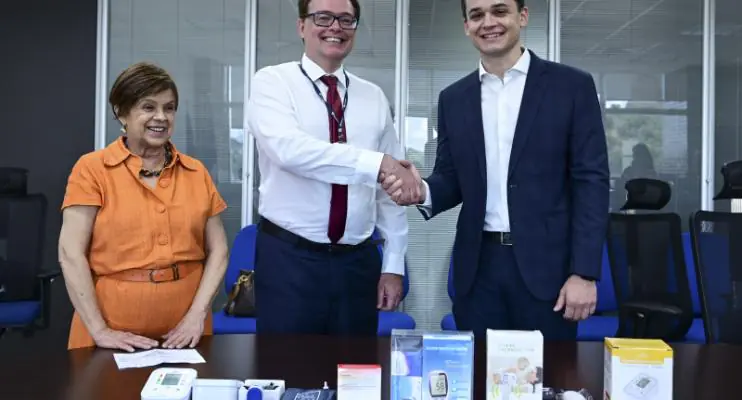 Saúde de Vitória recebe equipamentos apreendidos pela Receita federal