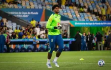 Ancelotti convoca Hugo Souza para amistosos nos Estados Unidos