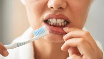 Antes ou depois do café da manhã? veja como cuidar dos dentes