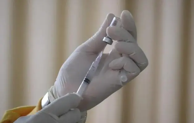 Anticoncepcional masculino: cientistas testam implante de gel bloqueador de esperma