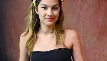 Aos 18 anos, modelo e atriz capixaba investe em agência e busca revelar talento artísticos