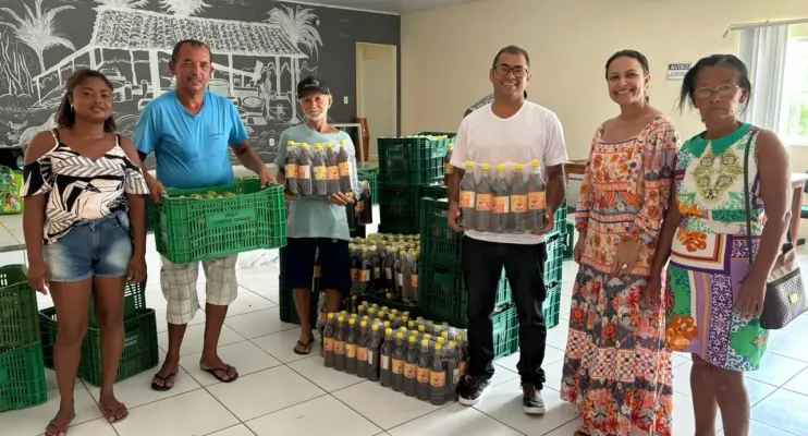 Apicultores de Conceição da Barra realizam primeira entrega de mel para programa de aquisição de alimentos do Governo Federal