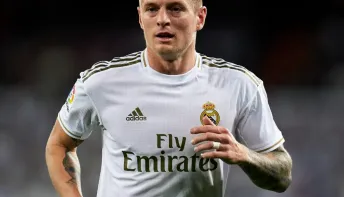 Após aposentadoria Toni Kroos confirma retorno ao futebol na Icon League