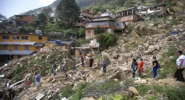 Após enchentes históricas, governo propõe corte de 99% no orçamento contra desastres naturais