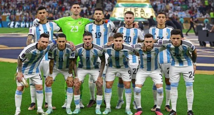 Argentina vence França nos pênaltis e conquista a Copa do Mundo pela 3ª vez e É TRI! 