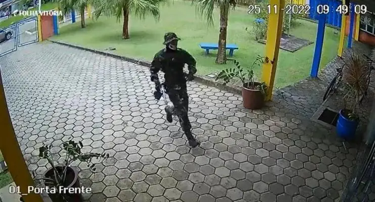 Arma do pai policial, confissão, planejamento: o que se sabe sobre o atirador de 16 anos que atacou escolas em Aracruz, no ES