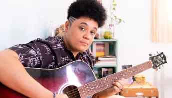 Artista Lets apresenta mosaico de ritmos e sons no álbum “Esfera”