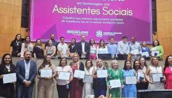 Assembleia Legislativa homenageia assistente social de Jaguaré