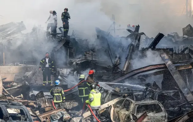 Ataques de Israel deixam centenas de mortos no Líbano em um dia