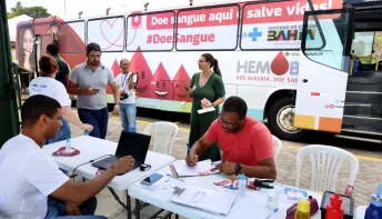 Atletas baianos doam sangue para garantir estoque positivo e salvar vidas no Carnaval