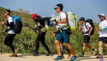 Atletas de seis países vão atravessar o Espírito Santo caminhando pelas montanhas e voando de parapente