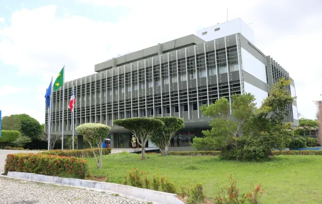 Bahia mantém dívida baixa em 2025, com queda expressiva nas últimas décadas