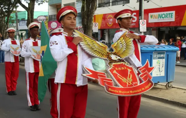 Banda municipal de Jaguaré prepara estreia de novos uniformes
