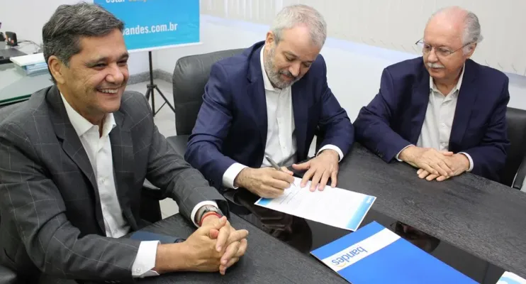 Bandes amplia atendimento e acesso ao crédito para as empresas com parceria com Sebrae