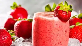 Suco ‘bomba’ de morango ajuda a perder peso e combate as rugas