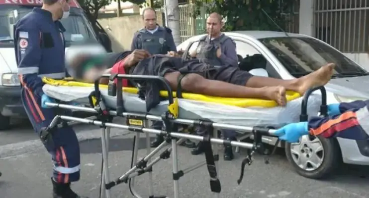 PM reage a assalto, atira em criminoso e prende traficante