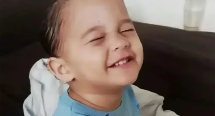 Bebê de 1 ano morre engasgado enquanto dormia em creche no ES