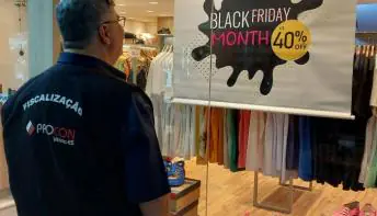 Black Friday: Procon faz pesquisa sobre compras online e fiscaliza comércio
