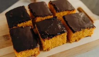 Bolo de cenoura de liquidificador