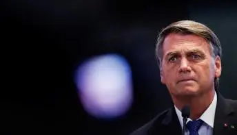 Bolsonaro aposta R$160 bilhões em pacotes para diminuir rejeição