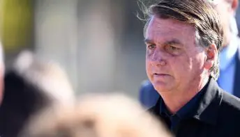 Bolsonaro confirma presença em funeral da rainha Elizabeth II em Londres