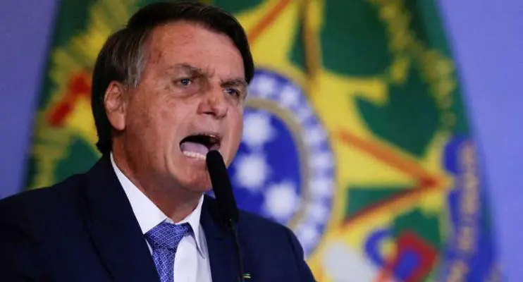 Bolsonaro dá chilique e ameaça não tentar reeleição