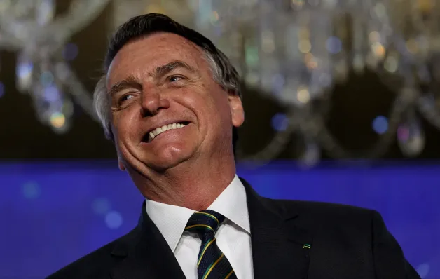 Bolsonaro diz que foi convidado para posse de Trump e pede autorização do STF para ir aos EUA