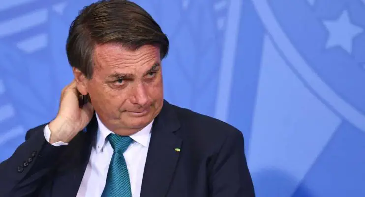 Bolsonaro entra para assuntos mais comentados e ganha memes no Twitter